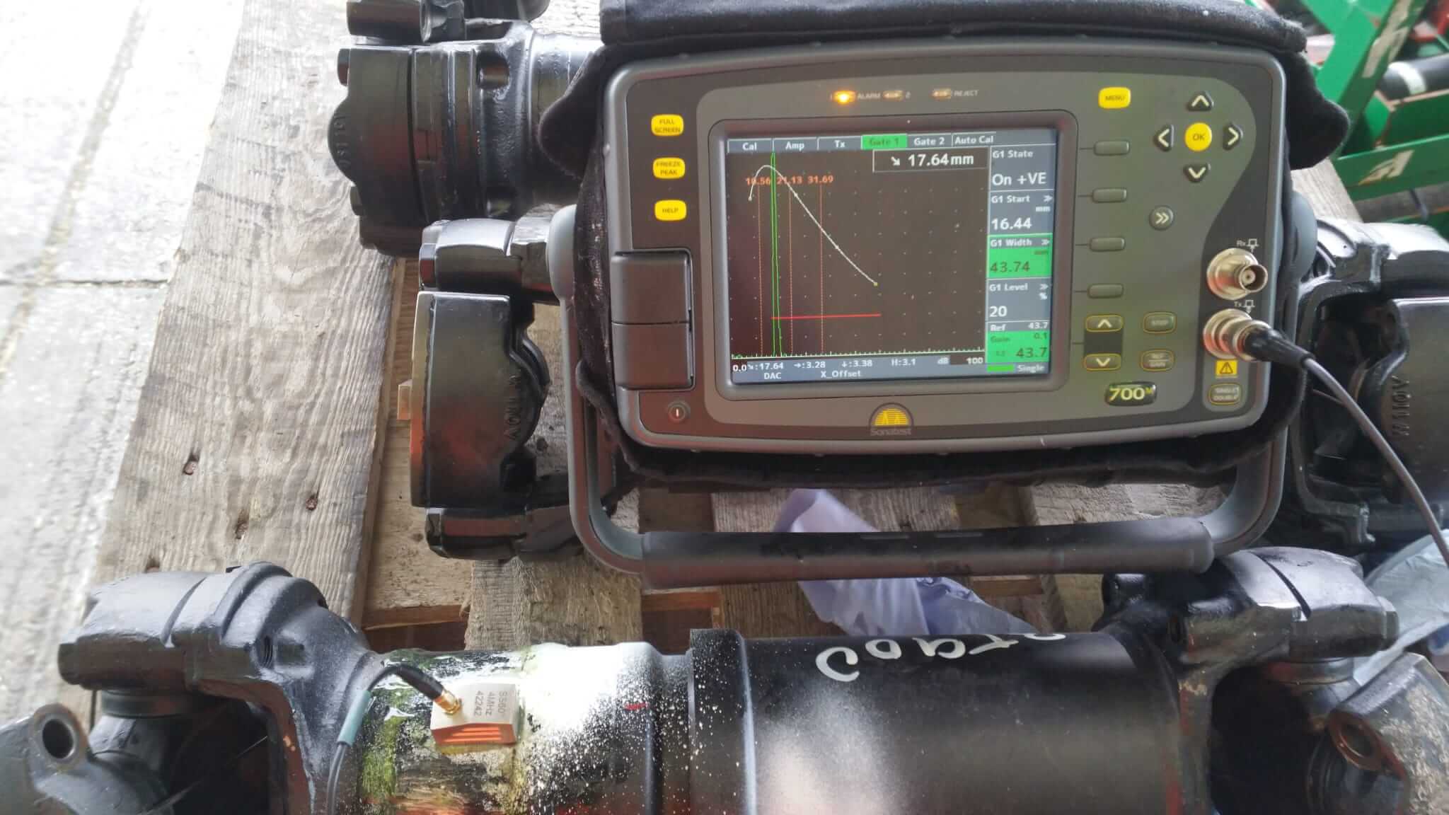 Ultrasonic Weld Testing- Defect display on Unit while Testing Buttweld Non Destructive Testing in Mansfield